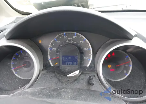 2013 Honda Fit z USA, uszkodzony, nr VIN JHMGE8H30DC079721